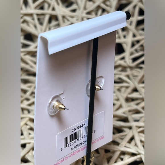 HALLOWEEN • BOO • DANGLE EARRINGS - Picture 4 of 4